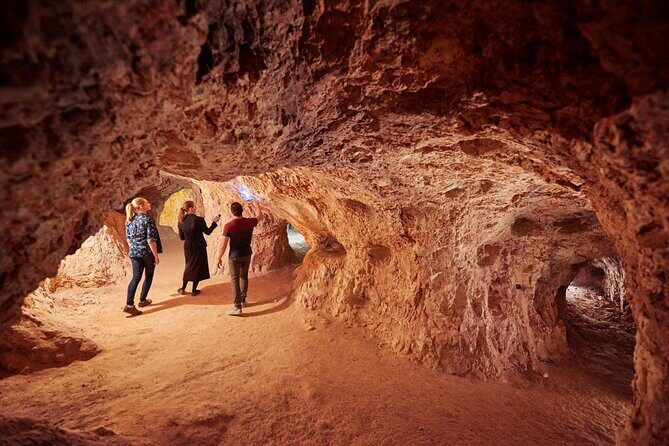 7 Day Uluru to Adelaide Cultural and Adventure Tour - Warren Gorge to Wilpena Pound: hikes plus Indigenous welcome in the Flinders