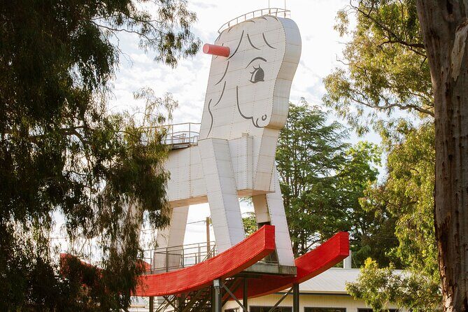 Adelaide: Epic Barossa Wine, Brewery, Chocolate, Lunch & Wildlife - Mengler Hill lookout and Tanunda free time