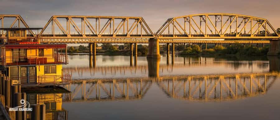Adelaide Hills Tour with River Murray 3 Hour Lunch Cruise. - A small-group day that slows down after the city