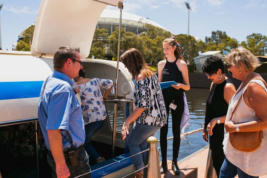 Adelaide: River Torrens Popeye Sightseeing Cruise - Adelaide Zoo Stop: How to Pair the Cruise with a Garden-Spotting Walk