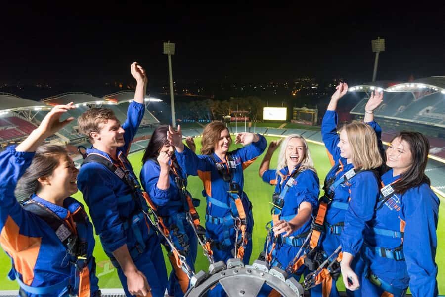 Adelaide: Rooftop Climbing Experience of the Adelaide Oval - Daytime vs early evening: timing your views for better photos