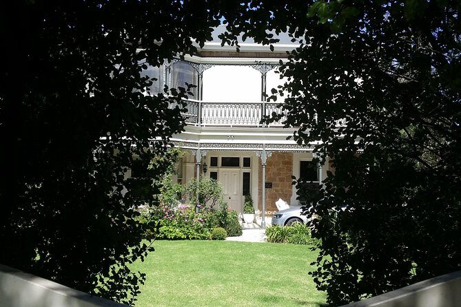 Adelaide Walking Tour: East End Escapade - Meeting at 160 Hutt St: logistics that make the tour easy