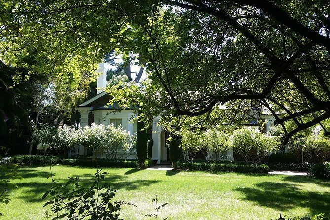 Adelaide Walking Tour: East End Escapade - Who should book East End Escapade?