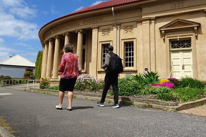 Discover Victor Harbor Walking Tour - Start at the Esplanade tramway: a town made for a good first loop