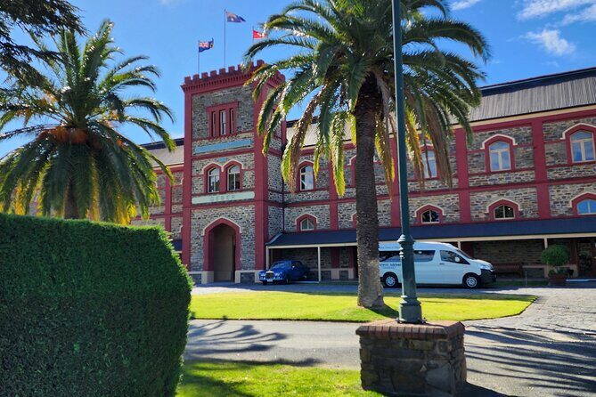 Premium All-Inclusive Barossa Food and Wine Minibus Tour - Getting oriented: the Adelaide drive and early start feel